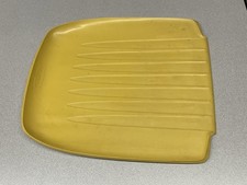 Vintage Rubbermaid yellow Dish